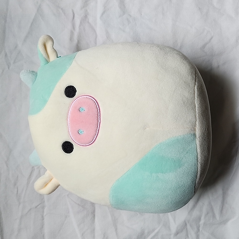 **5 for $20 Squishmallow Belana 7" The Cow